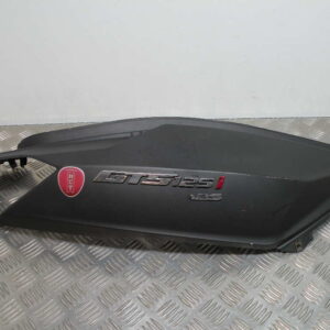 Coque arrière gauche SYM GTS 125I  4t -2014-