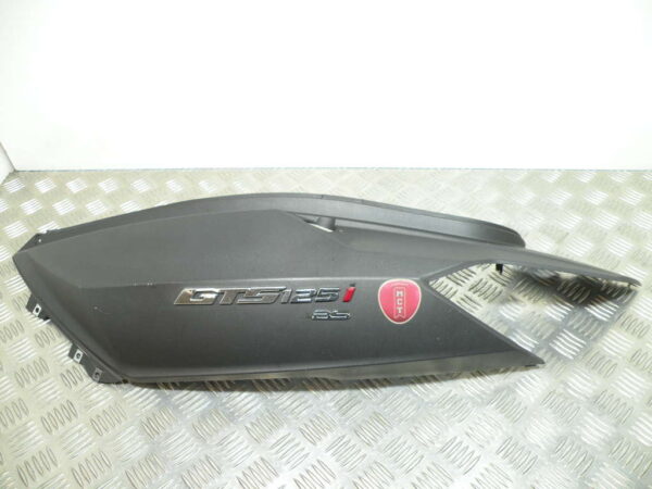 Coque arrière droite SYM GTS 125I  4t -2014-