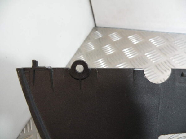 Coque arrière droite SYM GTS 125I  4t -2014-