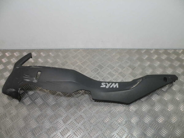 Bas de caisse gauche SYM GTS 125I  4t -2014-