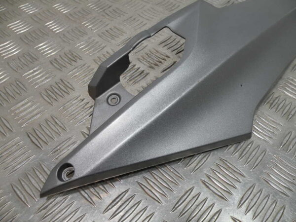 Carénage latéral gauche SYM GTS 125I  4t -2014-
