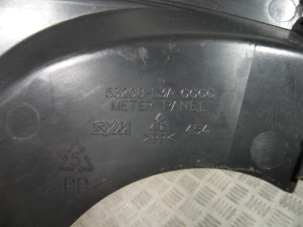 Carénage compteur SYM GTS 125I  4t -2014-