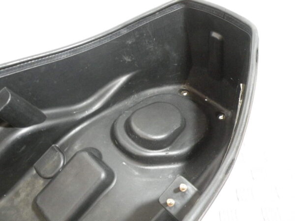 Coffre sous selle SYM GTS 125I  4t -2014-