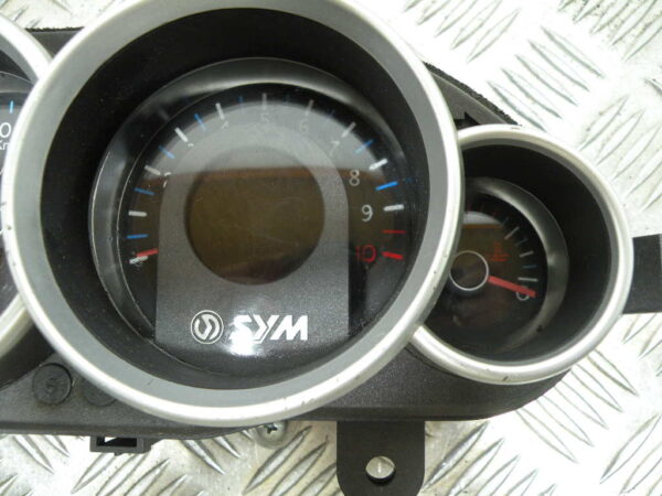 Compteur (35 570 km) SYM GTS 125I  4t -2014-