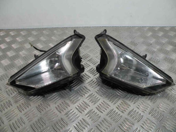 Clignotant avant SYM GTS 125I  4t -2014-
