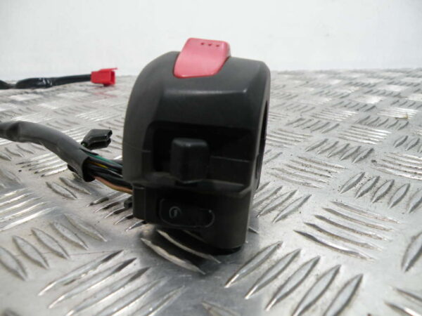 Commodo droit SYM GTS 125I  4t -2014-