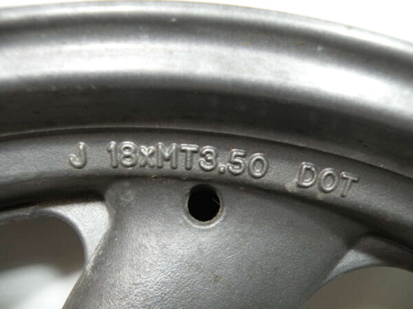 Jante arrière YAMAHA XJ6 DIVERSION 600 4t -1998-