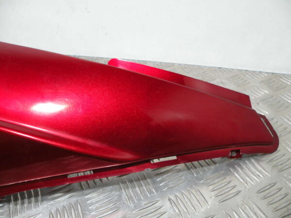 Coque arrière droite   DAELIM S2 125 4t -2010-