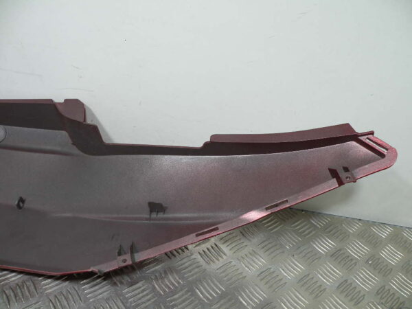 Coque arrière gauche   DAELIM S2 125 4t -2010-