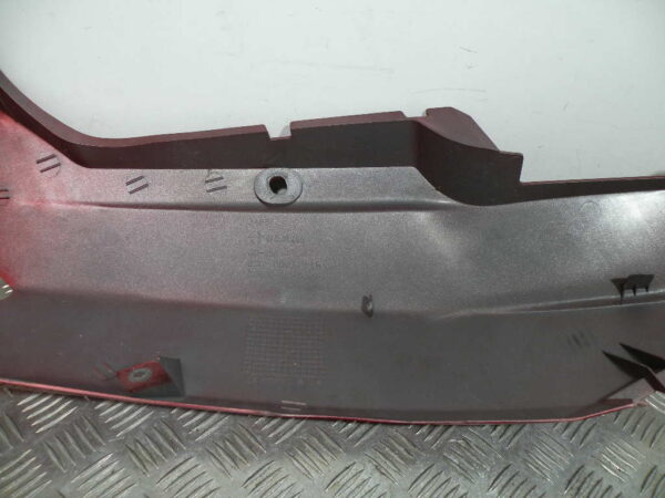 Coque arrière gauche   DAELIM S2 125 4t -2010-