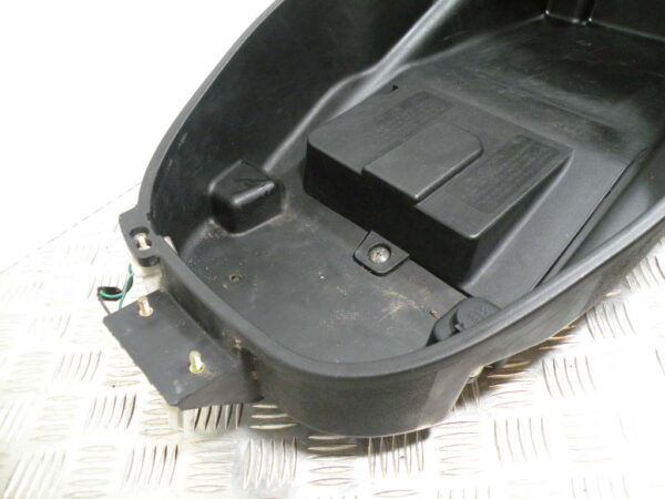 Coffre sous selle   DAELIM S2 125 4t -2010-