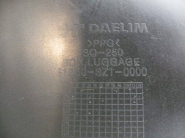 Coffre sous selle   DAELIM S2 125 4t -2010-