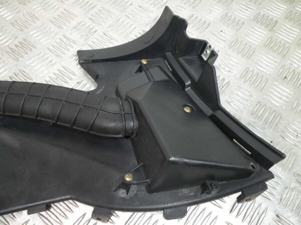 Cache sous selle gauche DAELIM S2 125 4t -2010-
