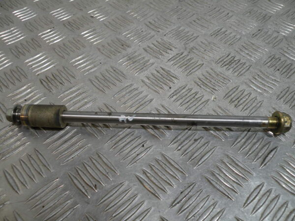 Axe de roue avant  DAELIM S2 125 4t -2010-
