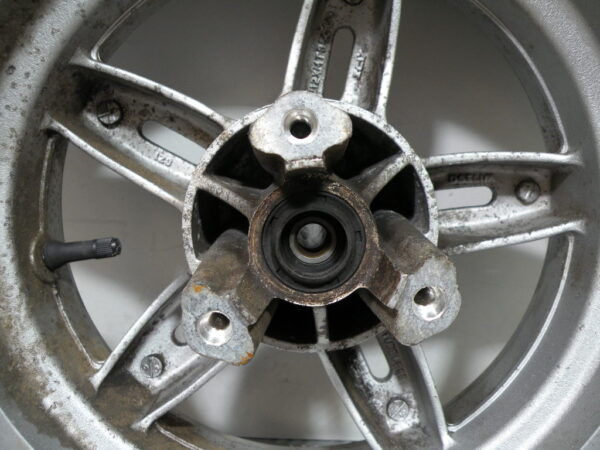 Roue avant   DAELIM S2 125 4t -2006-