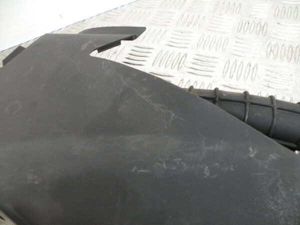 Cache sous selle gauche   DAELIM S2 125 4t -2006-