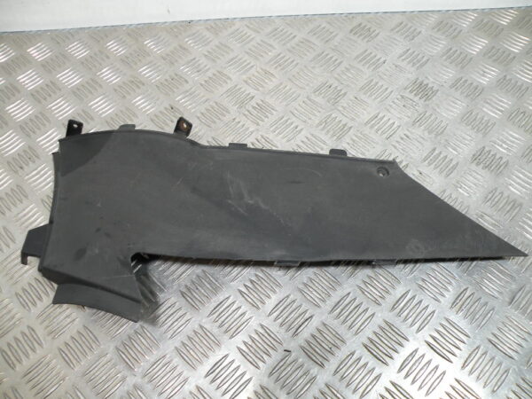 Cache sous selle droit   DAELIM S2 125 4t -2006-