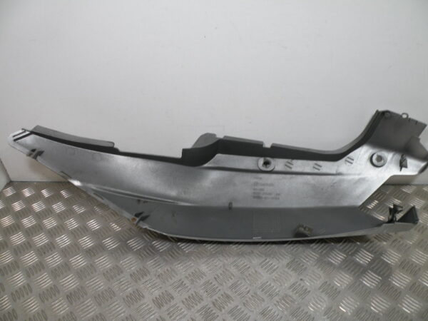 Coque arrière droite   DAELIM S2 125 4t -2006-