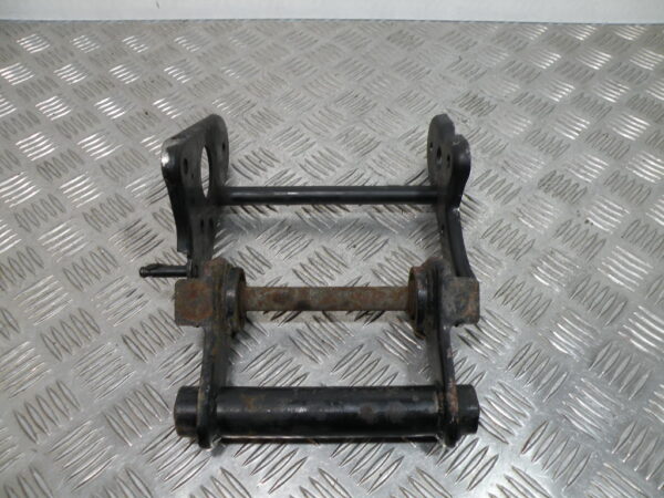 Support moteur avec axe   DAELIM S2 125 4t -2006-
