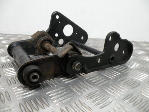 Support moteur avec axe   DAELIM S2 125 4t -2006-
