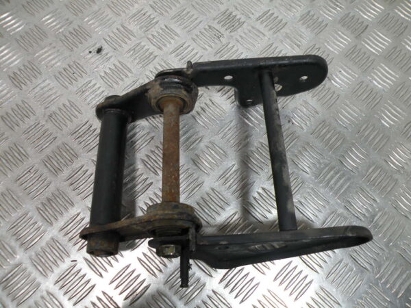 Support moteur avec axe   DAELIM S2 125 4t -2006-