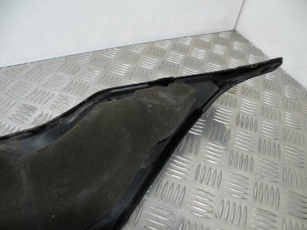 Sabot bas de caisse droit   SUZUKI BURGMAN 650 4t -2009-