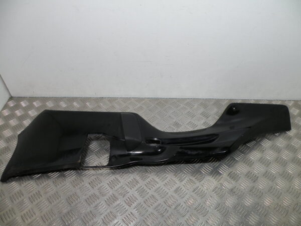 Sabot bas de caisse gauche   SUZUKI BURGMAN 650 4t -2009-