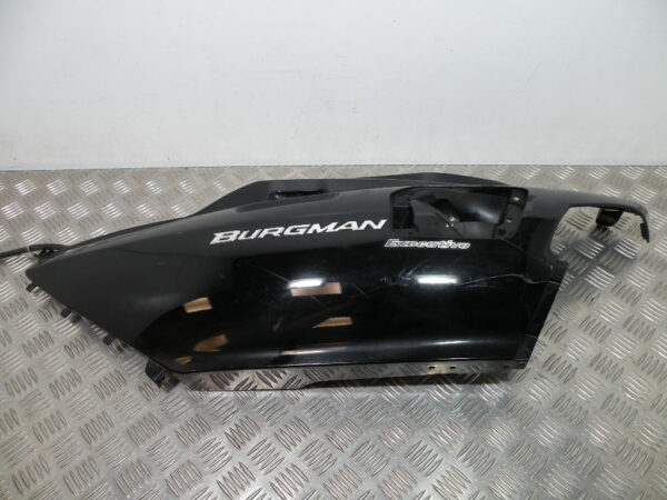 Coque arrière gauche SUZUKI BURGMAN 650 4t -2009-