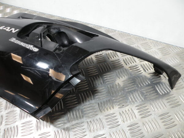 Coque arrière gauche SUZUKI BURGMAN 650 4t -2009-