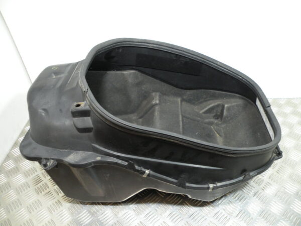 Coffre sous selle   SUZUKI BURGMAN 650 4t -2009-