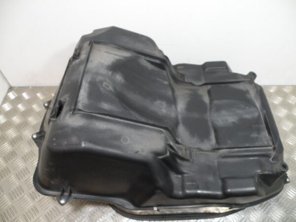 Coffre sous selle   SUZUKI BURGMAN 650 4t -2009-