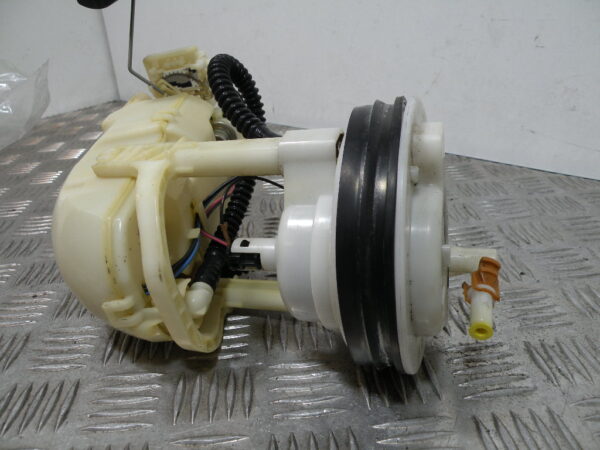 Pompe à essence   SUZUKI BURGMAN 650 4t -2009-