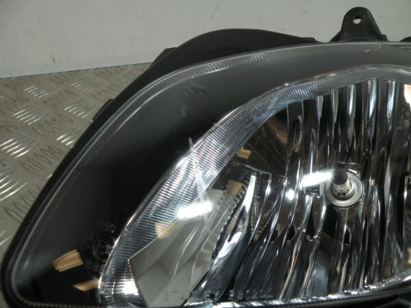 Optique / Phare avant gauche   SUZUKI BURGMAN 650 4t -2009-