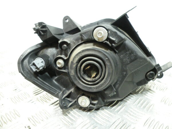 Optique / Phare avant gauche   SUZUKI BURGMAN 650 4t -2009-