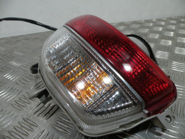Feu arrière droit   SUZUKI BURGMAN 650 4t -2009-