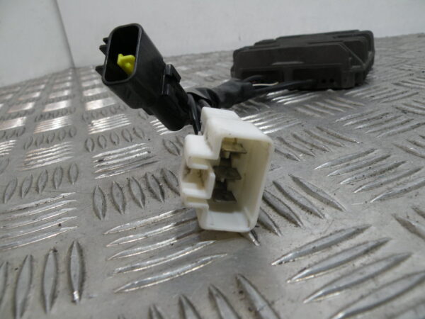 Régulateur de tension   SUZUKI BURGMAN 650 4t -2009-