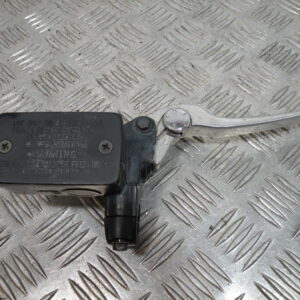 Maître cylindre de frein avant   SUZUKI BURGMAN 650 4t -2009-
