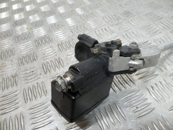Maître cylindre de frein avant   SUZUKI BURGMAN 650 4t -2009-