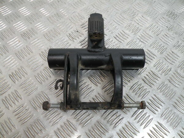 Support moteur avec axe   PIAGGIO ZIP 50 2t -2011-