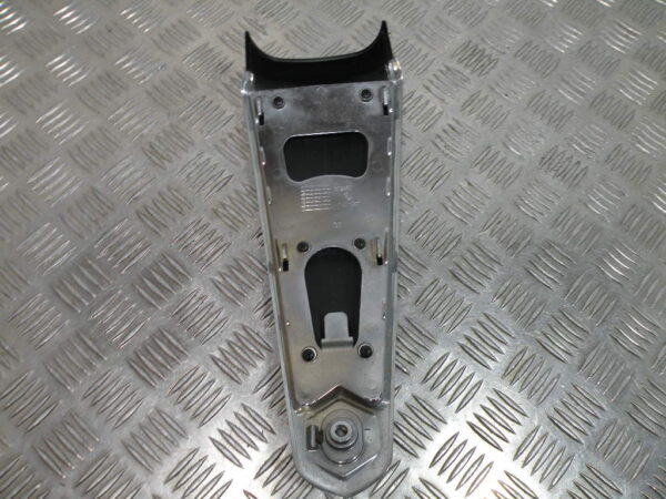 Carénage centrale avant PIAGGIO LIBERTY 50 2t -2014-