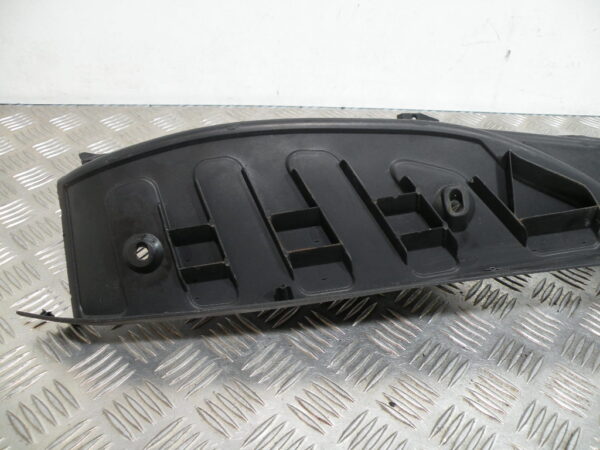 Marchepied droit PIAGGIO X7 125 4t -2008-