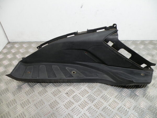 Marchepied gauche PIAGGIO X7 125 4t -2008-