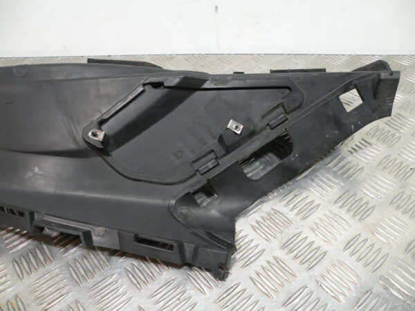 Marchepied gauche PIAGGIO X7 125 4t -2008-