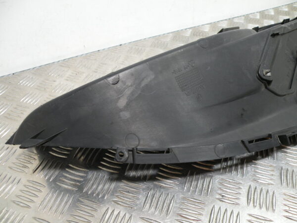Marchepied gauche PIAGGIO X7 125 4t -2008-