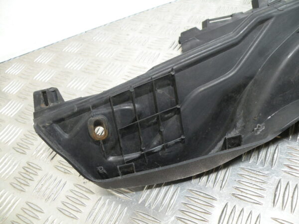 Marchepied gauche PIAGGIO X7 125 4t -2008-