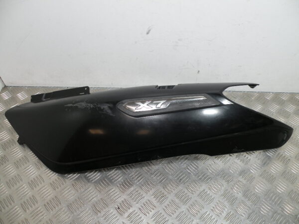 Coque arrière gauche PIAGGIO X7 125 4t -2008-