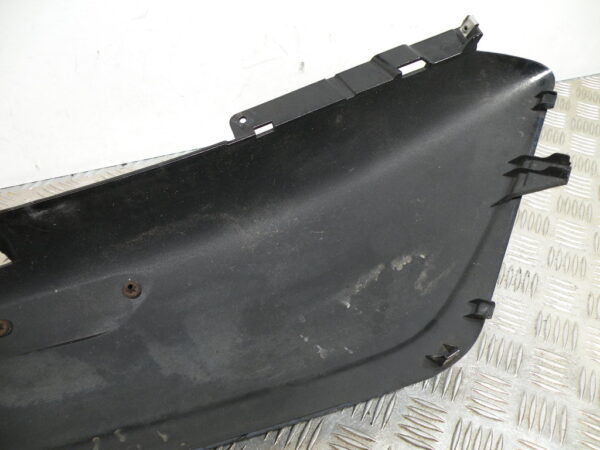 Coque arrière gauche PIAGGIO X7 125 4t -2008-
