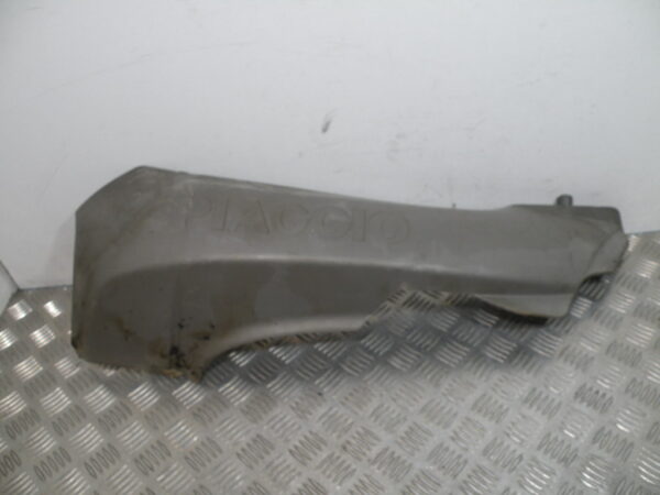 Bas de caisse gauche PIAGGIO X7 125 4t -2008-