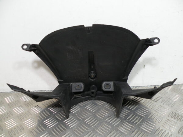Support bulle / pare-brise PIAGGIO X7 125 4t -2008-