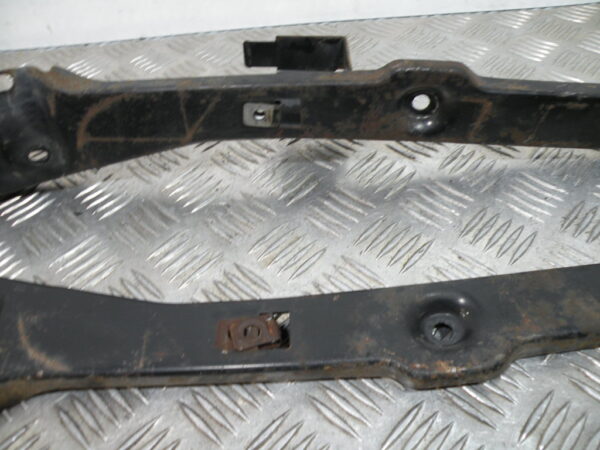 Support marchepied PIAGGIO X7 125 4t -2008-